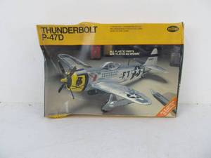 lot 129 image: Testors Thunderbolt P-47D
