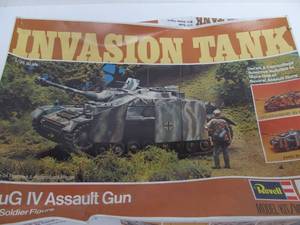 lot 131 image: Revell German WW2 Invasion Tank Assault Gun