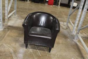 lot 113 image: Brown VinylWood Living Room Arm Chair