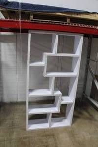 lot 471 image: White Bookshelf Display 8-cubby
