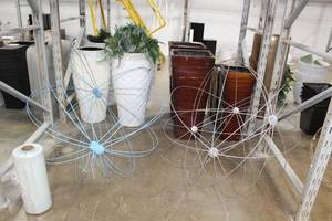 lot 575 image: Lot of (3) Ornaments