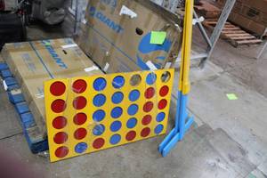 lot 652 image: Connect Four Game Board with Stand