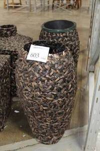 lot 603 image: Lot of (2) Planters