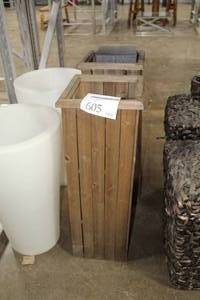 lot 605 image: Lot of (2) Wood Planters