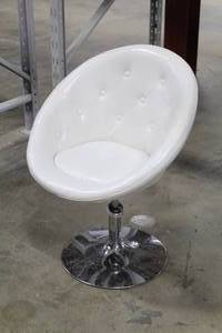 lot 809 image: Lot of (2) White Lounge Bar Stools, Adjustable Height