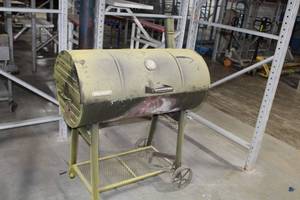 lot 960 image: Outdoor Barrel Smoker Grill on Wheels