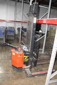 lot 2 image: BT Prime Mover 24V Power Lift