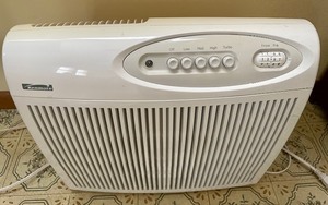 lot 32 image: Kenmore HEPA Air Cleaner
