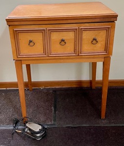 lot 41 image: Kenmore Sewing Machine Table with Machine