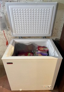 lot 97 image: Collezoini Professional Series Petite Chest Freezer