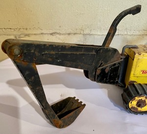 lot 95 image: Vintage Metal Tonka Bulldozer