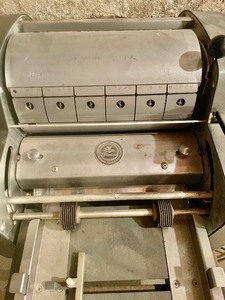lot 129 image: Vintage Standard in Fluid Duplicating Machine