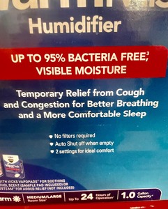 lot 132 image: Vicks Warm Mist Humidifier
