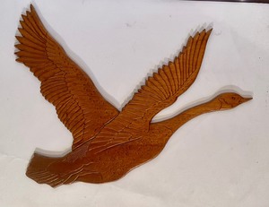 lot 271 image: Wooden Duck Wall Decor