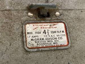 lot 206 image: Power House 4.5 Inch Electric Bench Grinder