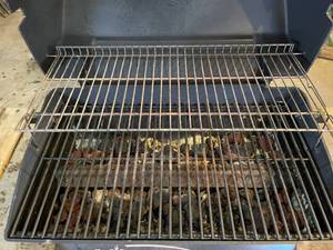lot 222 image: Char Broil Grill with Empty Propane Tank