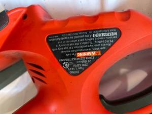 lot 231 image: Black and Decker 22 Inch Hedgehog Cordless Trimmer