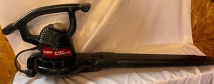 lot 232 image: Electric Toro Leaf Blower