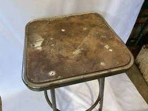 lot 292 image: Vintage Metal Stool