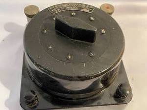 lot 297 image: Weston Precision Multiple Range Shunt