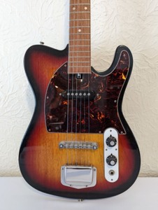 lot 3 image: Hohner Electric Guitar