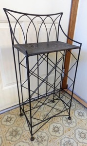 lot 174 image: Metal Plant Stand