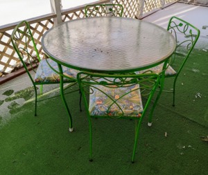 lot 176 image: Vintage Fun Green Painted Patio Set
