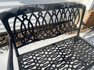 lot 9 image: Outdoor Metal Bench