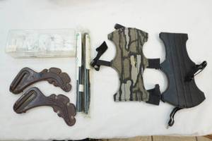 lot 19 image: archery supplies