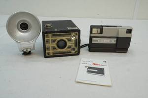 lot 20 image: vintage Kodak Tele disc camera