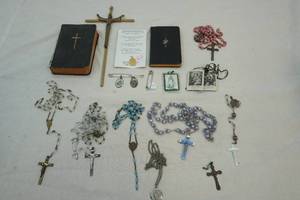 lot 26 image: religious items