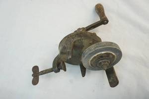 lot 28 image: vintage grind stone