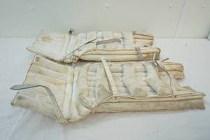 lot 46 image: vintage Hockey Goalie pads