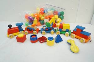 lot 47 image: childrens toys