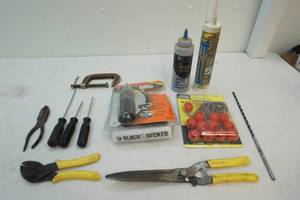 lot 52 image: shop tools