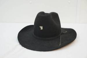 lot 57 image: black cowboy hat