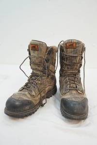 lot 85 image: Irish setters boots