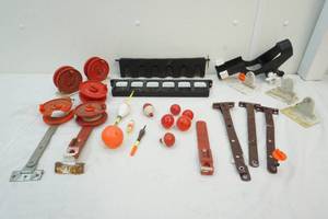 lot 91 image: ice fishing supplies