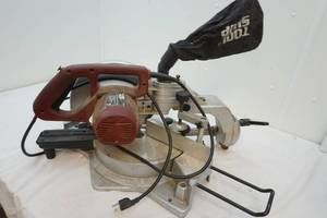 lot 103 image: mitre saw