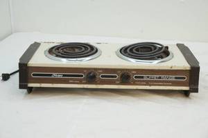 lot 108 image: electric buffet range