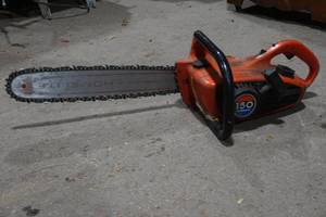 lot 121 image: chain saw