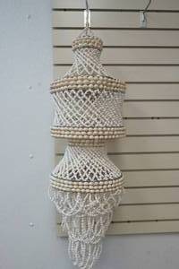 lot 170 image: shell hanging decor