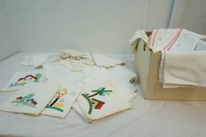 lot 184 image: linens