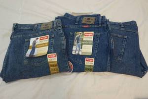lot 198 image: Wrangler jeans