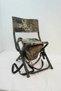 lot 203 image: Hunting chair