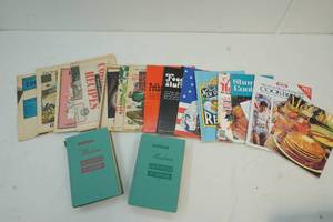 lot 214 image: Cookbooks and recipe magazines
