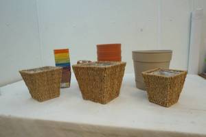 lot 219 image: Planters