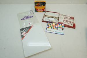lot 221 image: Crafting supplies