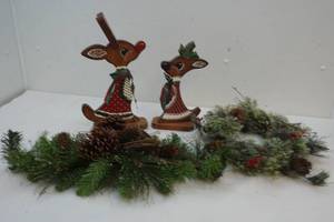 lot 236 image: Christmas decor