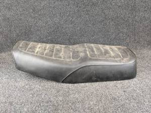 lot 1511 image: NOS - 1981 Suzuki GS550T Motorcycle Seat- Part No. 45100-47410